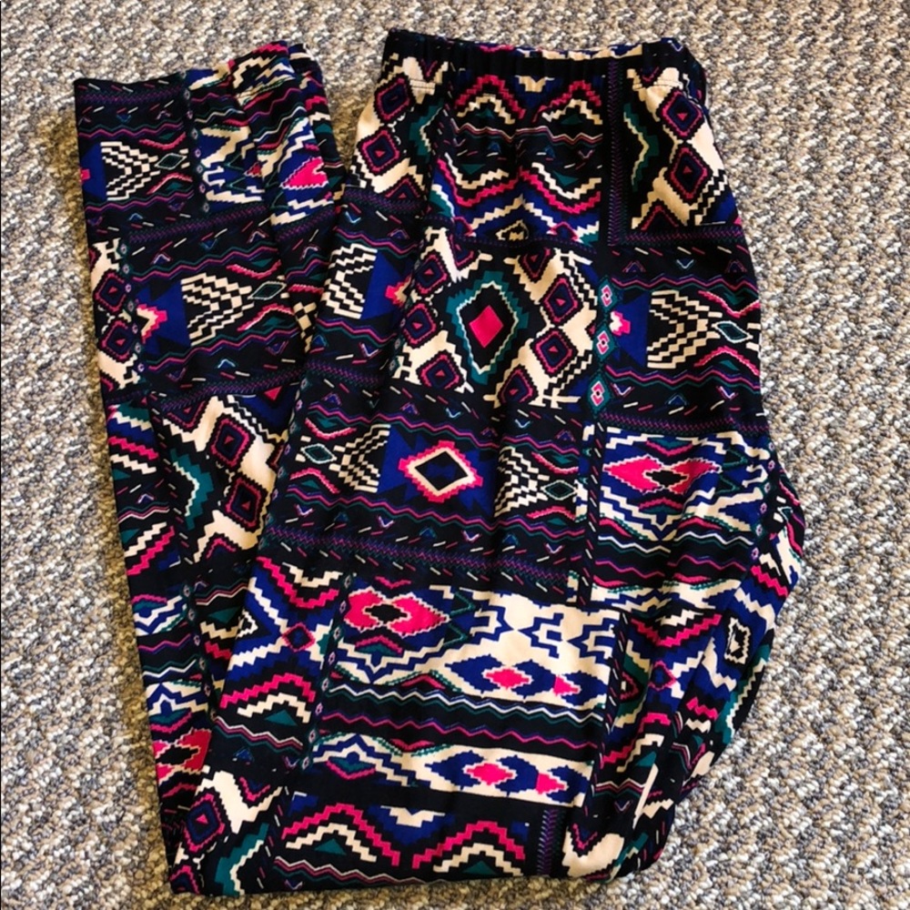 No boundaries tribal print leggings